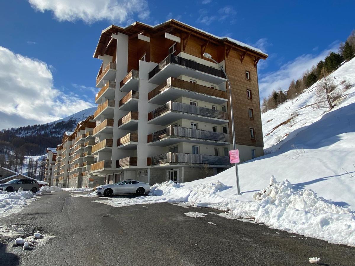 3 pièces la Foux d Allos vue montagne et station Extérieur photo